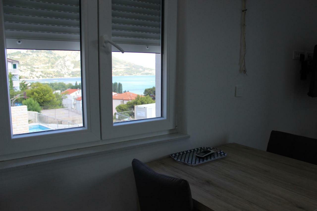 Villa Sara With Sea View And Private Heated Pool Омиш Экстерьер фото